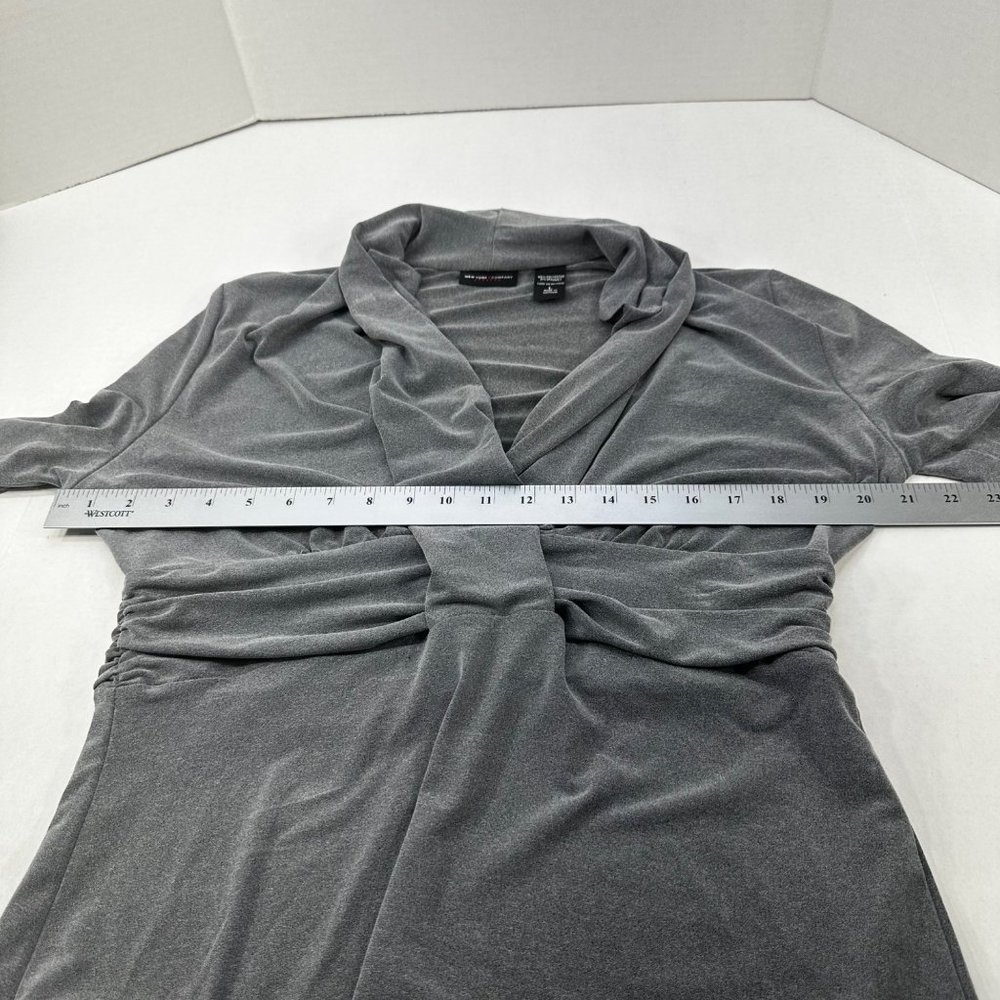 New York And Company Women's Size Large Top Long Sleeve Pullover Gray Preowned - Picture 7 of 11